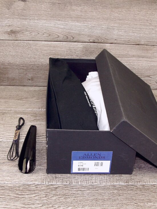 * NIB * $425 Allen Edmonds STRAND 13 B Narrow Black * add $15 new Trees main image 10